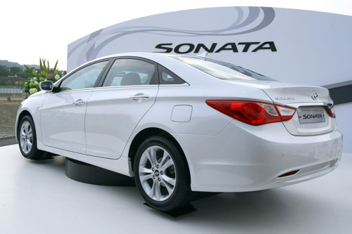 Hyundai-Sonata-13.jpg